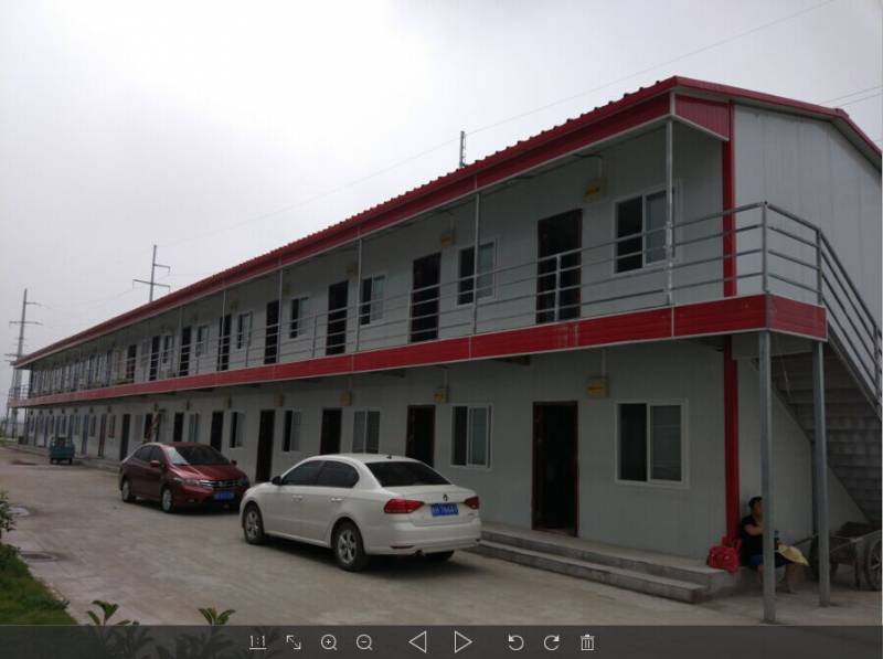 �����T������