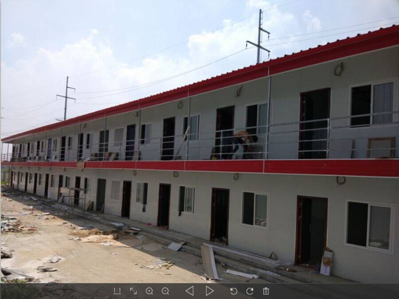 �����T������